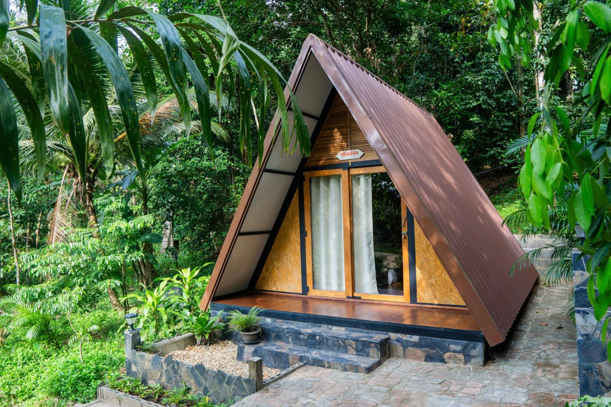 Homestay Oasis Forest Garden *